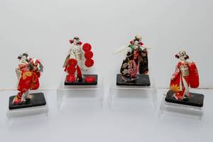 lot 12 image: Four Vintage Japanese Geisha Cloth Dolls