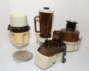 lot 108 image: Vintage La Machine Food Processor by Moulinex  Classic Kitchen Essential