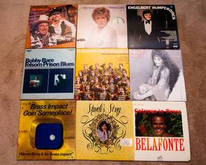 lot 190 image: Lot of 9 Vintage LP Vinyl Records  Various Artists & Genres - The Kendalls, Bobby Bare, Engelbert Humperdinck, Anne Murray