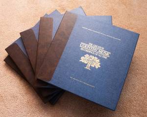 lot 218 image: The Franklin Mint Society - The Greatest Country Music Recordings of All Time (31-40)