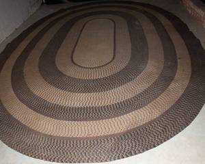 lot 284 image: Large Braided Rug  124 x 168 Oval