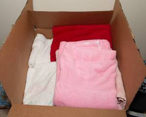 lot 302 image: Variety of Towels