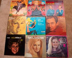 lot 340 image: Lot of 9 Vintage LP Vinyl Records  Various Artists & Genres - Freddy Fender, Ray Price, Lynn Anderson, Anne Murray