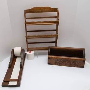 lot 322 image: Wooden Kitchen Decor - Spice Rack, Grocery List Holder and Wooden Container