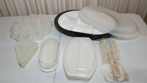 lot 335 image: Miscellaneous Food Storage Items  Assorted Lot