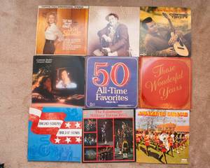 lot 359 image: Lot of 9 Vintage LP Vinyl Records  Various Artists & Genres - Boxcar Willie, Conway Twitty