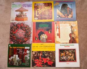 lot 362 image: Variety of 9 Vintage Christmas Albums #5