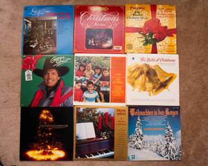 lot 363 image: Variety of 9 Vintage Christmas Albums #6 - Mannheim Steamroller, George Strait