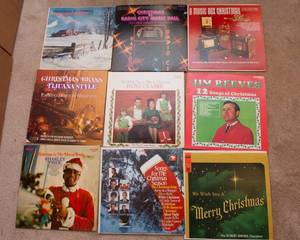 lot 375 image: Variety of 9 Vintage Christmas Albums #9 - Charley Pride, Jim Reeves