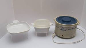 lot 365 image: Corning Ware and Rival Crock-ette Crock Pot