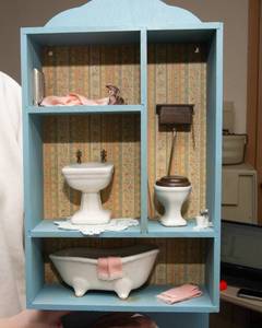 lot 383 image: Vintage Bathroom Decor Wall Hanging