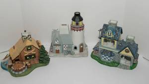 lot 412 image: PartyLite Ceramic Tea Light House Statues - Set of Three