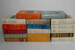 lot 444 image: Readers Digest Condensed Books from the 1970s - 17 Books