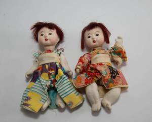 lot 448 image: Two Vintage Japanese Dolls