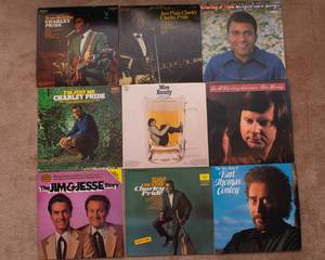 lot 447 image: Lot of 9 Vintage LP Vinyl Records  Various Artists & Genres - Charley Pride, Moe Bandy