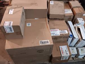 lot 1 image: Assorted Luber-Finer Auto Filters - Bulk Lot