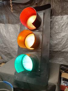 lot 51 image: Industrial Durasig Traffic Light Signal with Three Lights