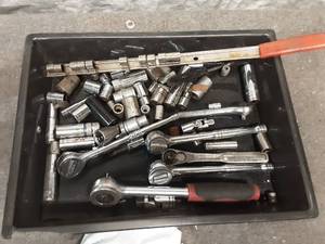 lot 68 image: Collection of Socket Ratchets and Extensions in Tray