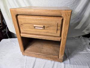 lot 25 image: Stanley Furniture Wooden Nightstand with Drawer