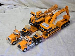 lot 52 image: Set of 2 Kenworth Trucks with Excavator and Crane Toys