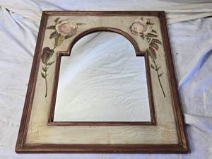 lot 122 image: Vintage Style Mirror with Floral Design Wood Frame