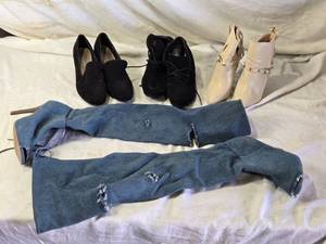 lot 136 image: Collection of 4 Pair Assorted Womens Shoes - Sizes 6 and 6.5
