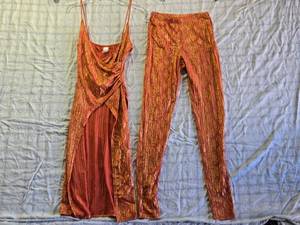 lot 153 image: Kimcne Curve Womens Shimmery Dress and Pant Set - Size M