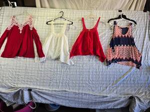 lot 172 image: Womens Medium Tops - Various Styles and Brands - You You Tu, No Boundaries, rue21