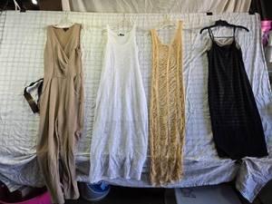 lot 176 image: Womens Dresses in Various Styles - Size M - Charlotte Russe, Julia by Avril Beige, Snap