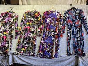 lot 177 image: Long Sleeve Graphic Print Dresses - Size M