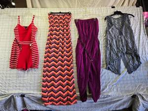 lot 180 image: Womens Dresses and Romper - Size L and Others