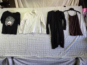 lot 189 image: Womens Clothing Items (Size S)