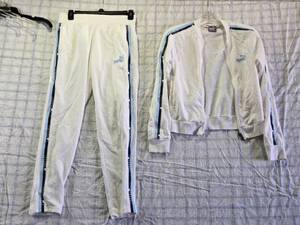 lot 198 image: Puma Womens XS Track Jacket and Pants Set