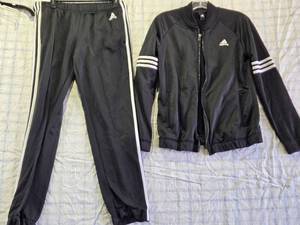 lot 199 image: Adidas Black Track Suit Set - Jacket and Pants Size Large