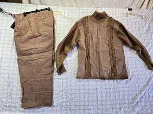 lot 207 image: Lorenzino By Sean Camel Sweater Size L and Suede Pants Set, Size 36 - NWT