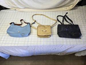 lot 220 image: Handbags with Unique Styles