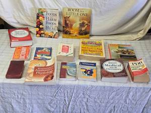 lot 224 image: Various Medical Reference and Fiction Books