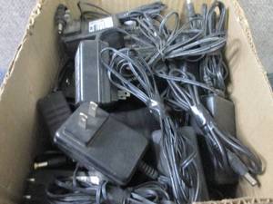 lot 6 image: 20 -Power Supplies 18 V...