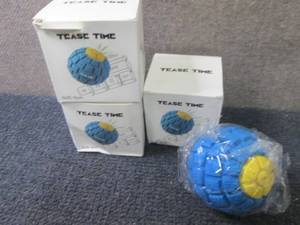 lot 100 image: 4 Tease Time Dog Toys...