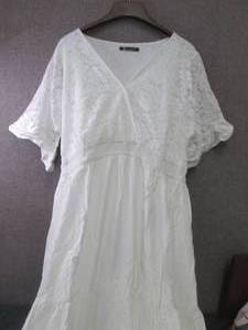 lot 158 image: XL Ladies Lace Dress...