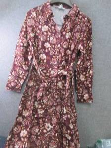 lot 172 image: Ladies Small Midi Shirt Dress...
