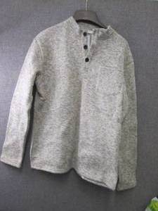 lot 188 image: Medium Fleece...