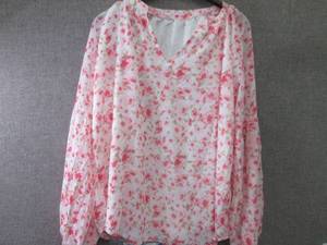 lot 205 image: 2 Large Ladies Tops...