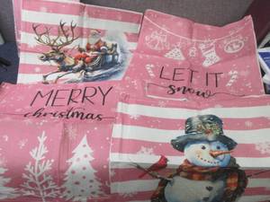 lot 211 image: 2- 4pk Christmas Pillow Covers 18x1...