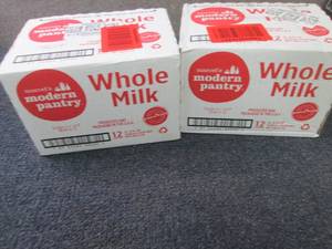 lot 222 image: 2- 12 (8 oz) Modern Pantry Whole Mi...