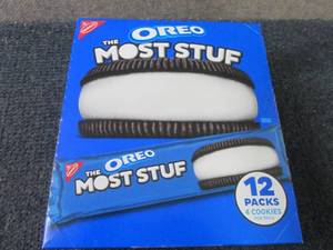 lot 326 image: 12- 4pks Oreo Most Stuf Best Date 3...