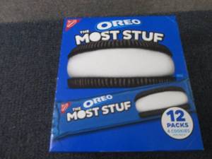 lot 327 image: 12- 4pks Oreo Most Stuf Best Date 3...