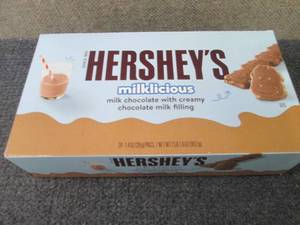 lot 355 image: 24- 1.4 oz Hersheys Milklicious...