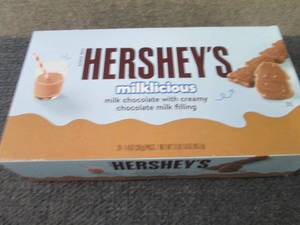 lot 356 image: 24- 1.4 oz Hersheys Milklicious...