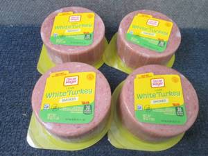 lot 402 image: BB 4- 1 lb FROZEN Oscar Meyer Lean ...